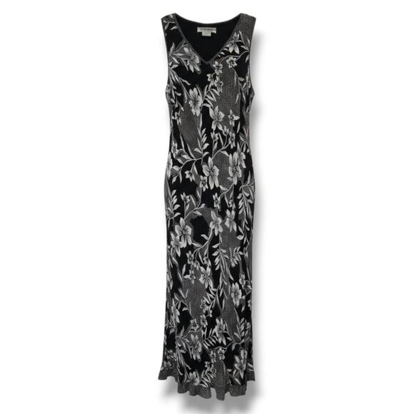 Style & Co. Dresses & Skirts - Style & Co Collection Petite Black Floral Maxi Dress – Size 10P gently used